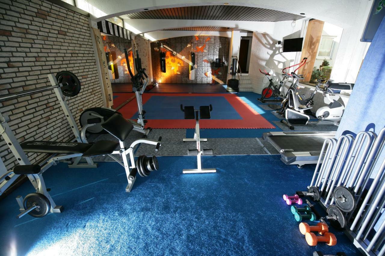 Hotel Am Baronenwald ゲッピンゲン エクステリア 写真