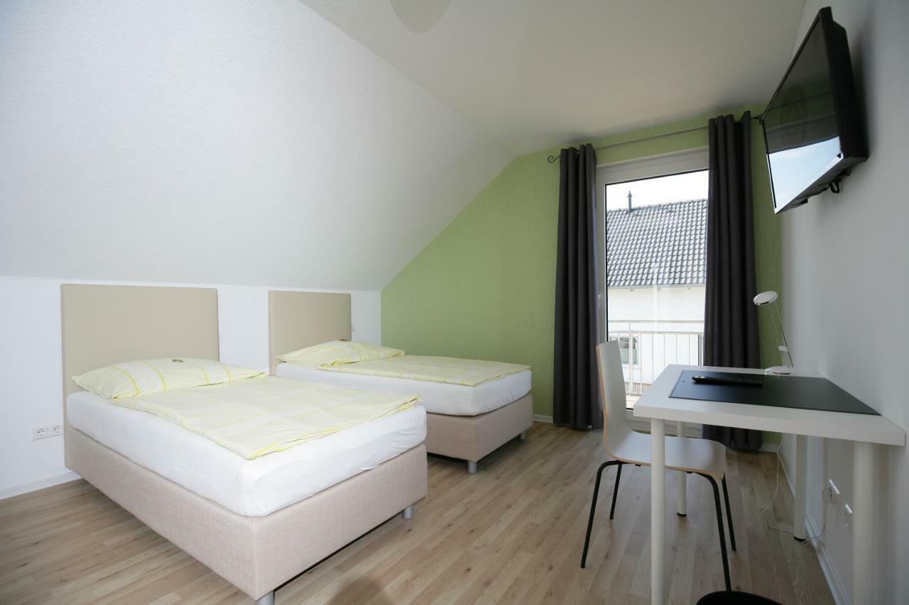Hotel Am Baronenwald ゲッピンゲン エクステリア 写真