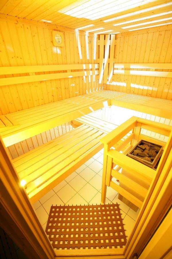 Hotel Am Baronenwald ゲッピンゲン エクステリア 写真