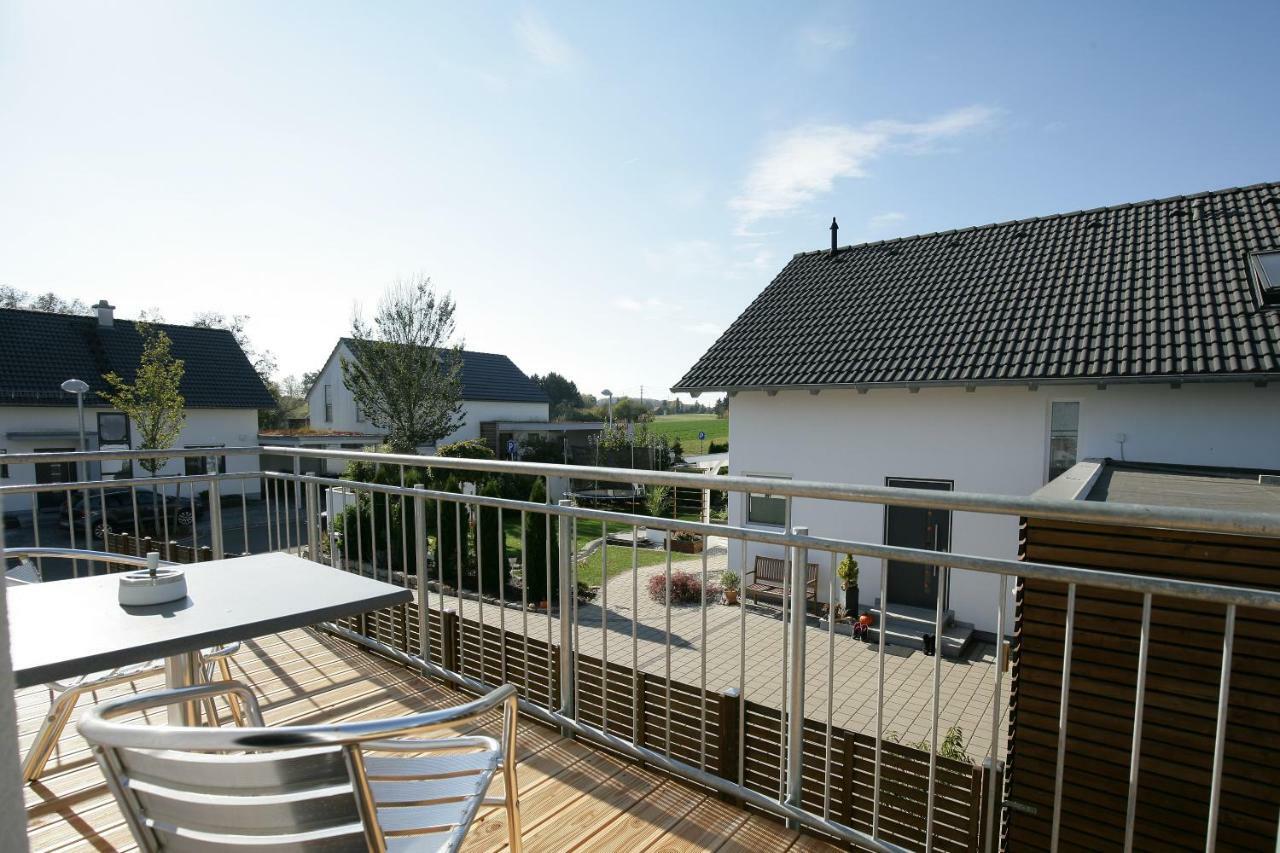 Hotel Am Baronenwald ゲッピンゲン エクステリア 写真