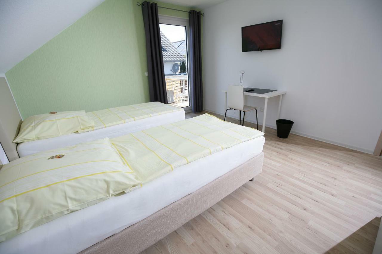 Hotel Am Baronenwald ゲッピンゲン エクステリア 写真